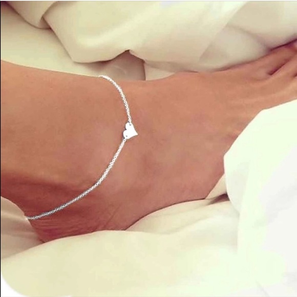 Jewelry - Silver Elegant Heart Anklet